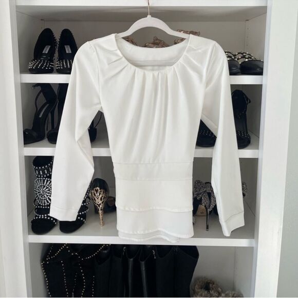 Beautiful white top - Picture 13 of 13